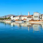 Apartment Anda-3 By Interhome Trogir