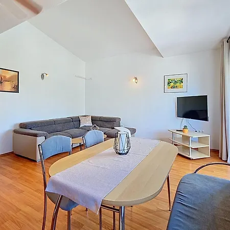 Apartment Apartment Anda-3 By Interhome