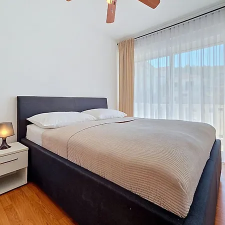 Appartamento Anda-3 By Interhome